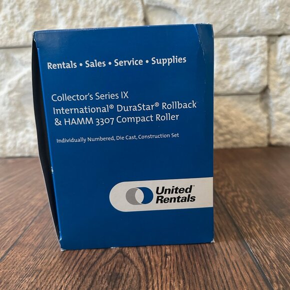 Collectors series IX International DuraStar Rollback & HAMM 3307 Compact Roller - Picture 5 of 6